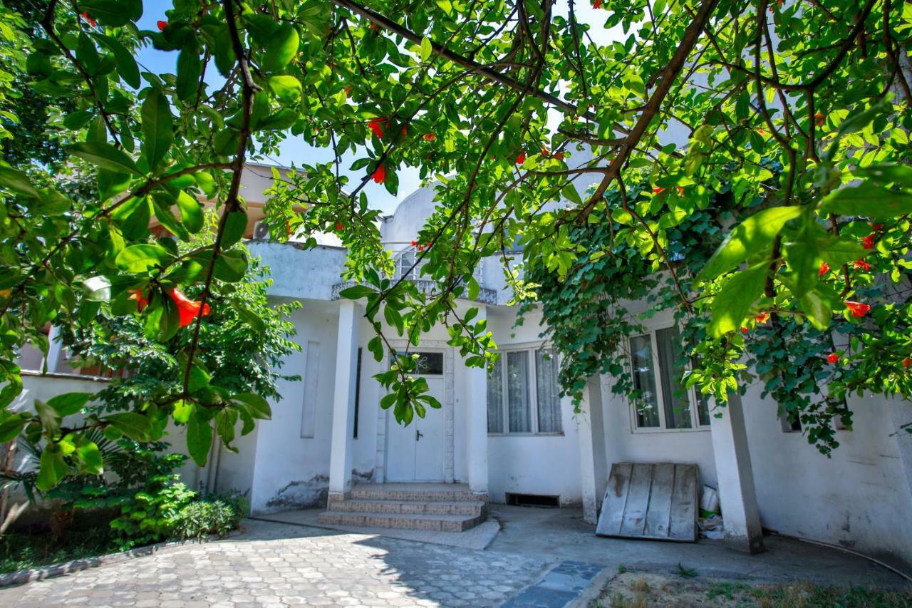Pospolita Guest House Kutaissi Exterior foto