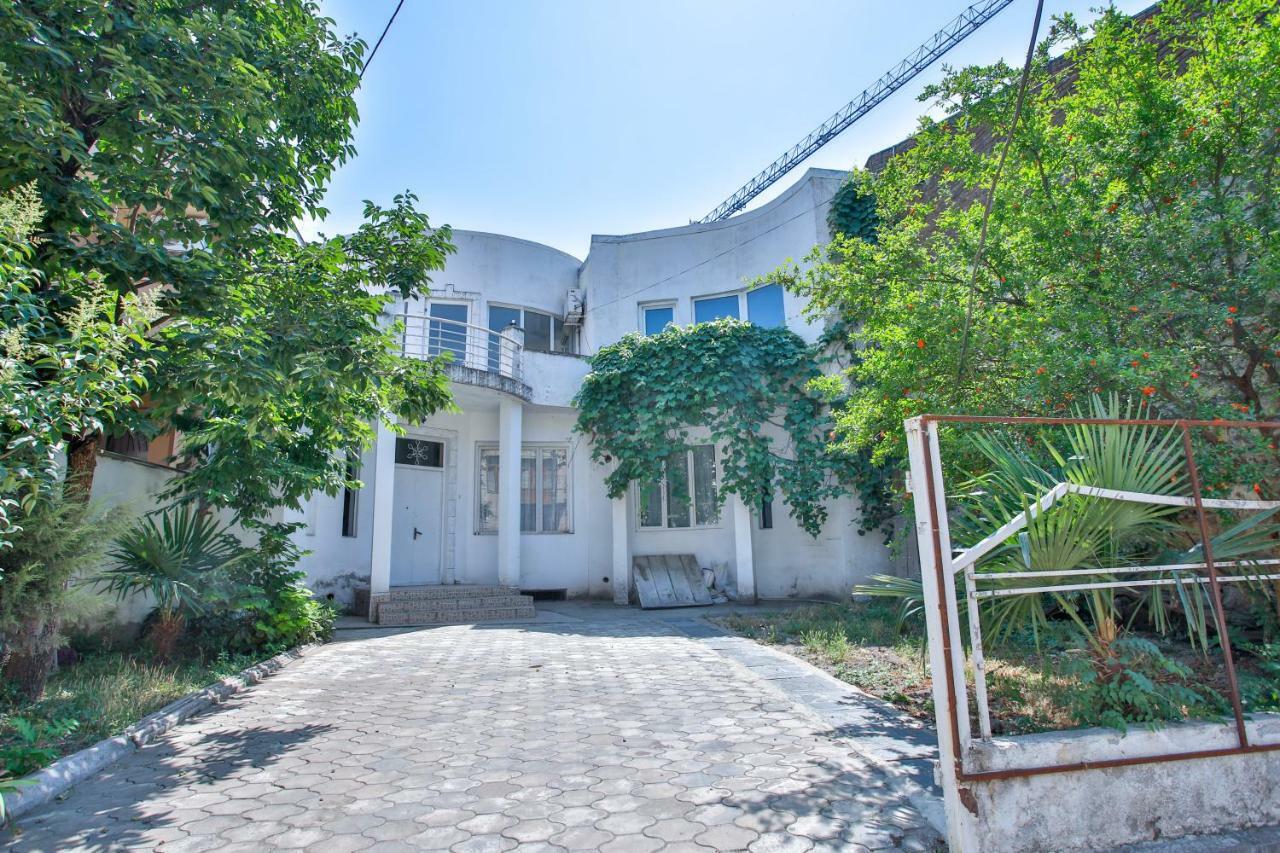 Pospolita Guest House Kutaissi Exterior foto